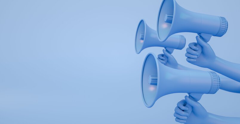 Blaue Megafone