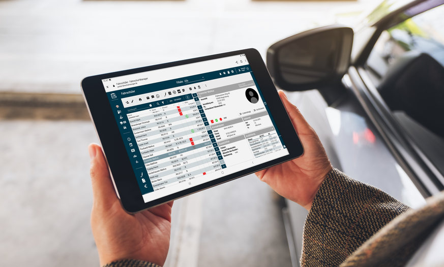 Fahrschul-Manager Cloud auf dem Tablet