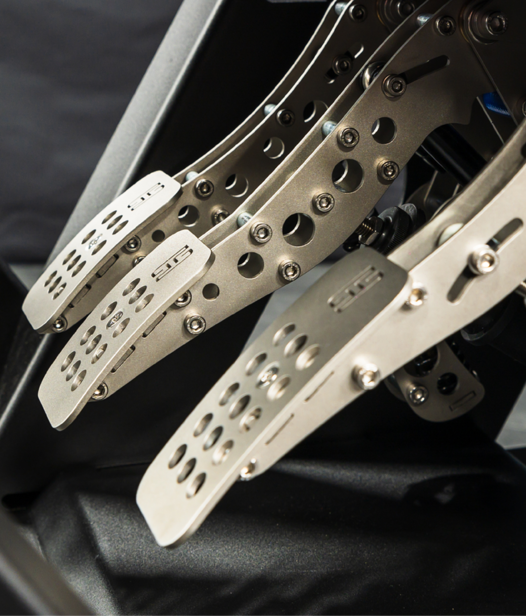 Detailaufnahme der Pedalerie des Simulators