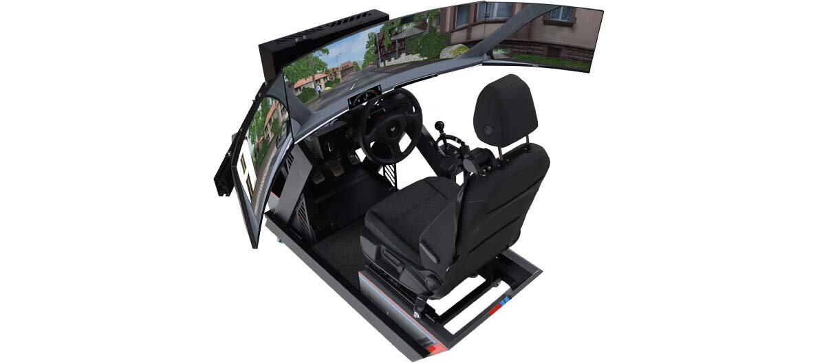 Simulator Premium freigestellt vor weißem Hintergrund