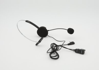 Kopfhörer mit Schwanenhalsmikrofon_37038